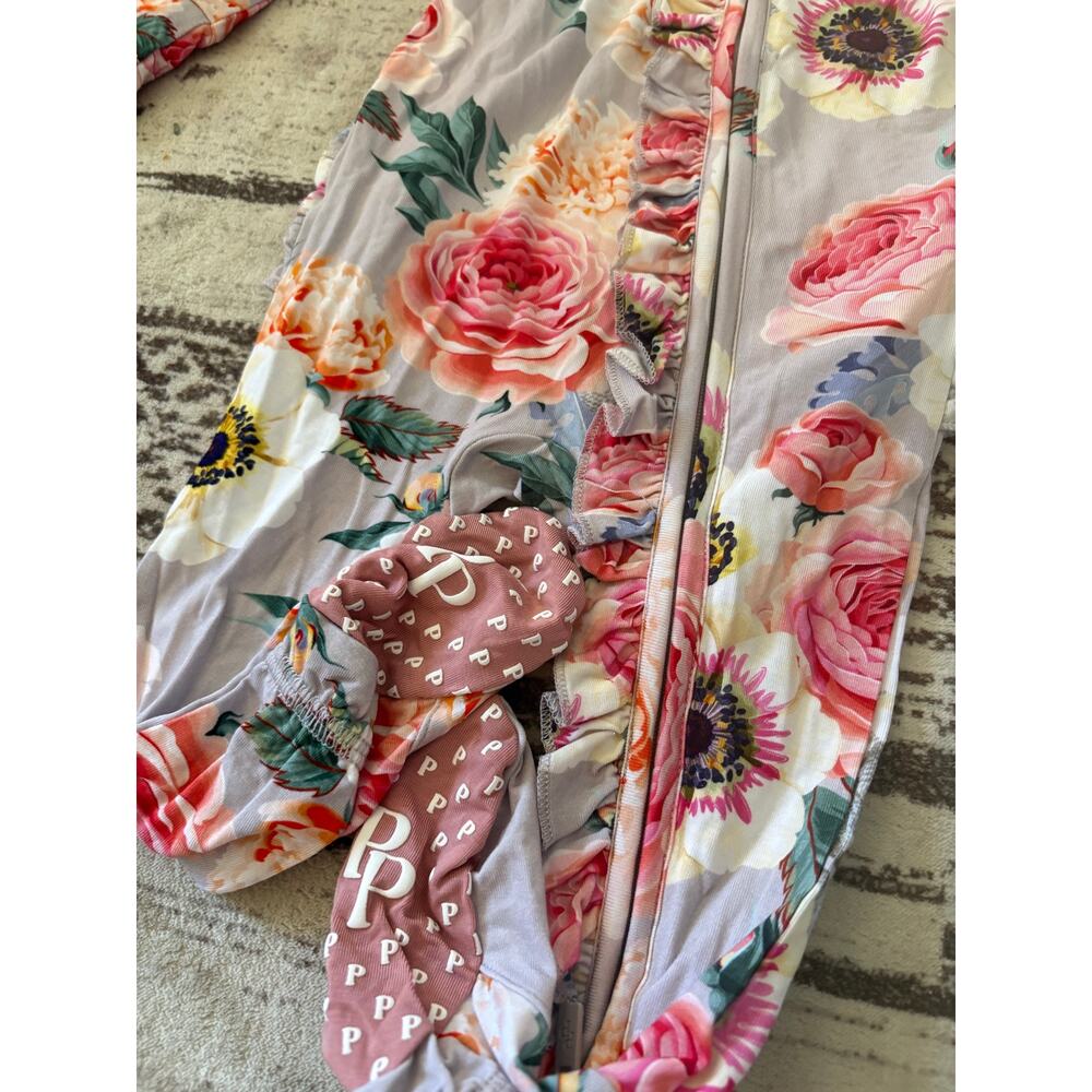 NEW Posh Peanut Rose Onesie Ruffled Size 6-9 month - Picture 2 of 5
